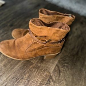 American Eagle Booties